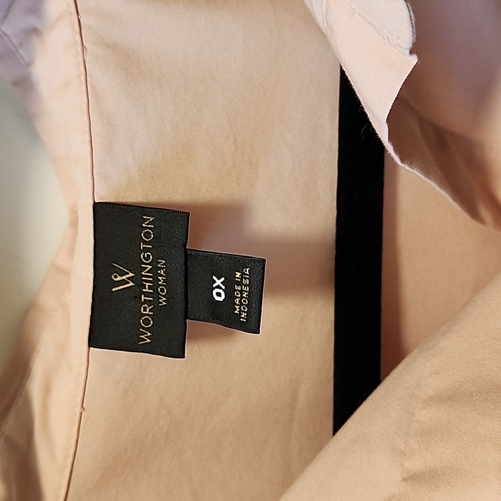Women's blouse - Picture 3 of 6